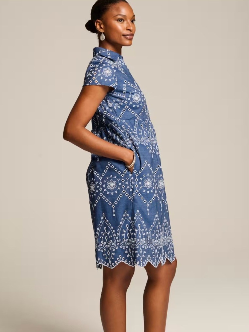Blue eyelet Short-Sleeve Dress